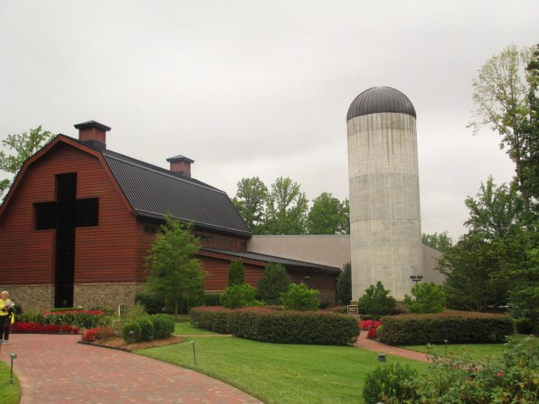 1440px Graham Library and silo Charlotte NC IMG 4244 768x576