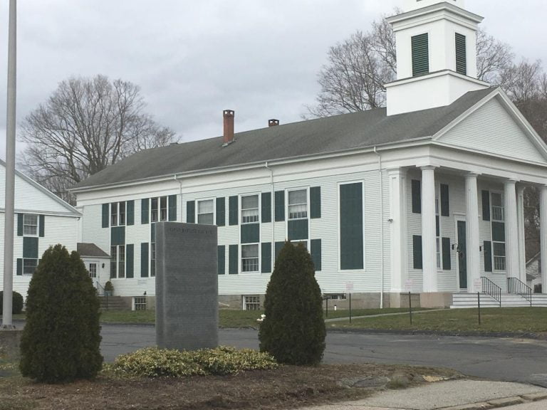 First Bapt.Church monument Waterford Connecticut 768x576