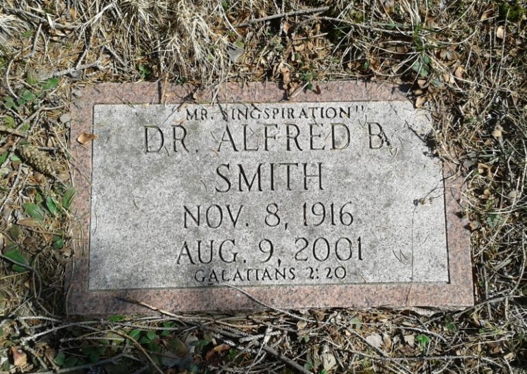 Alfred B Smith Grave 2 768x546