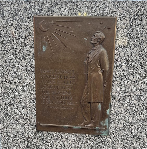 Lincoln Monument at Fair 2