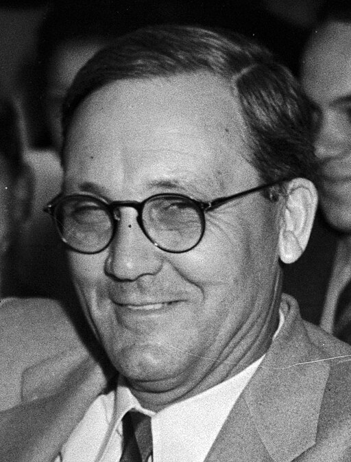 512px Robert P. Shuler