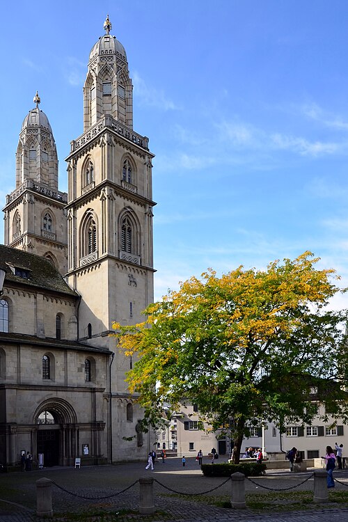 500px Grossmunster   Grossmunsterplatz 2012 10 06 12 46 17