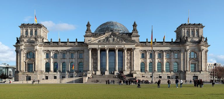 Berlin reichstag west panorama 2 768x342