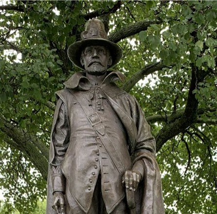 William Bradford Statue 1