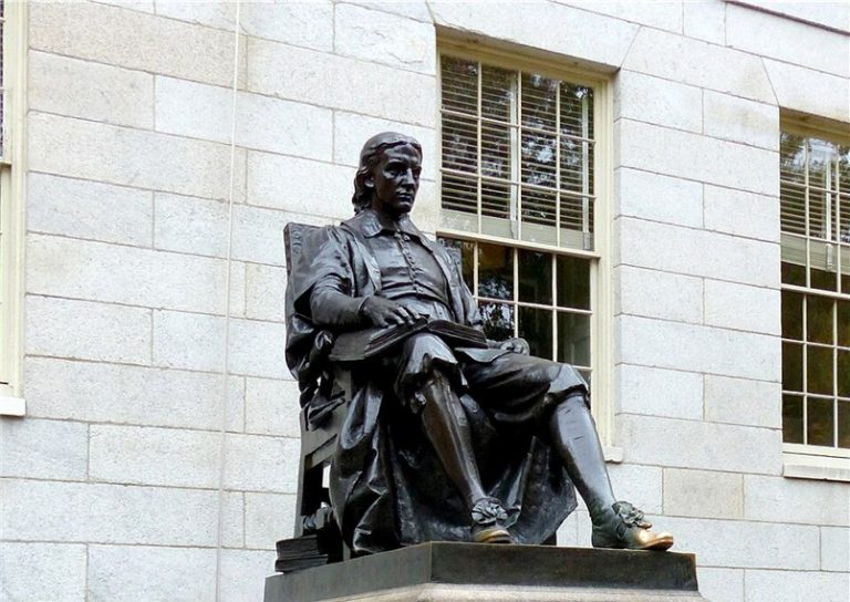 960px Cambridge   USA   Harvard University   John Harvard Statue   panoramio 1 1 768x544